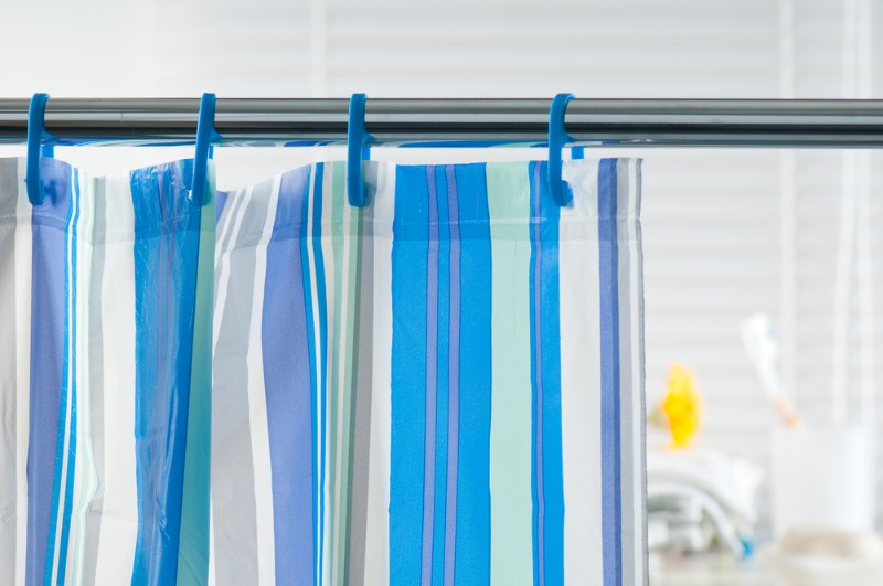 シャワーカーテンのカビ対策方法を教えてください。落とし方や予防法って？